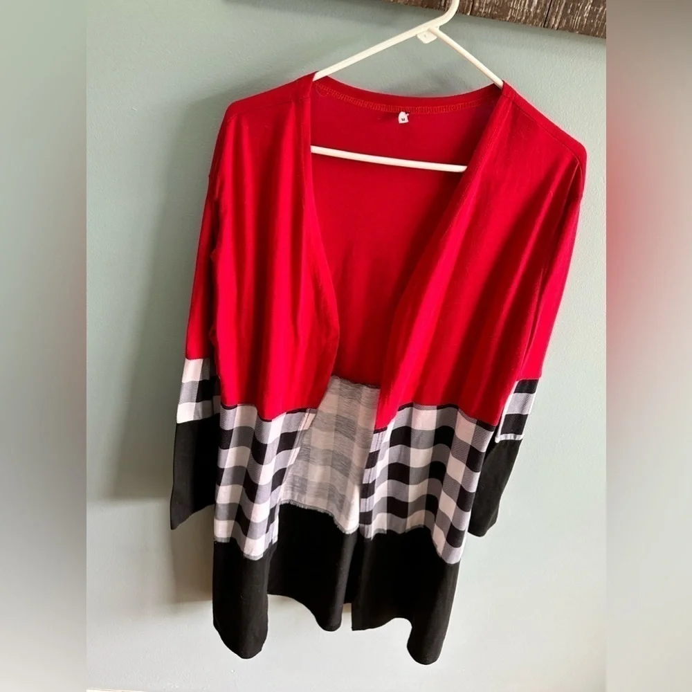 Plaid Patchwork Long Sleeved Loose cardigan size medium red/black/white - Picture 6 of 10
